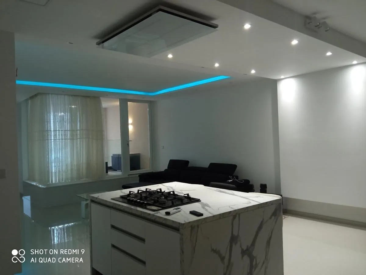 Private Modern Maisonette at Birguma Lejlighed Naxxar