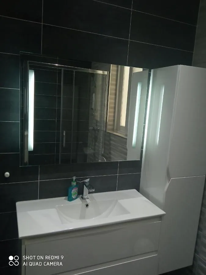 Private Modern Maisonette at Birguma Lejlighed Naxxar