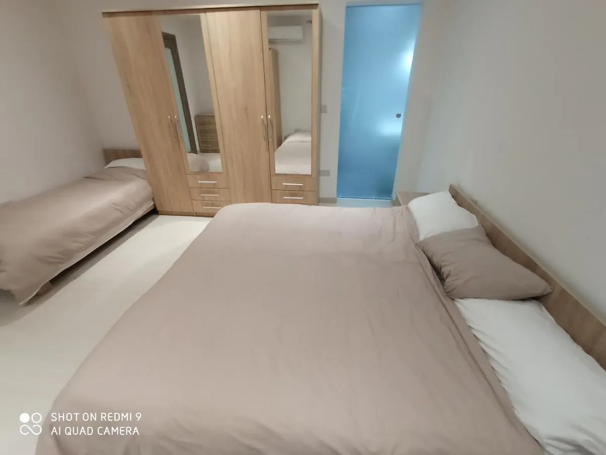 Private Modern Maisonette At Birguma Apartment Naxxar