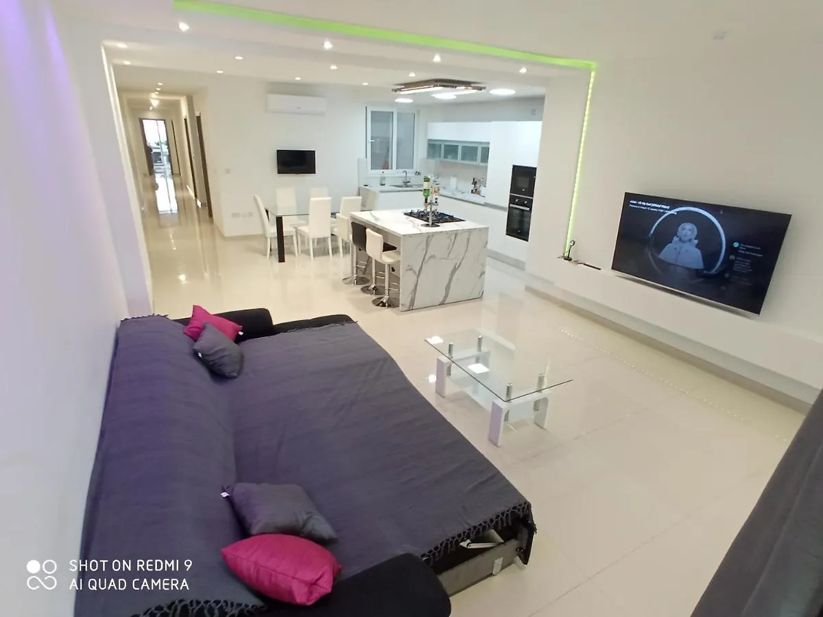 Private Modern Maisonette At Birguma Apartment Naxxar Malta